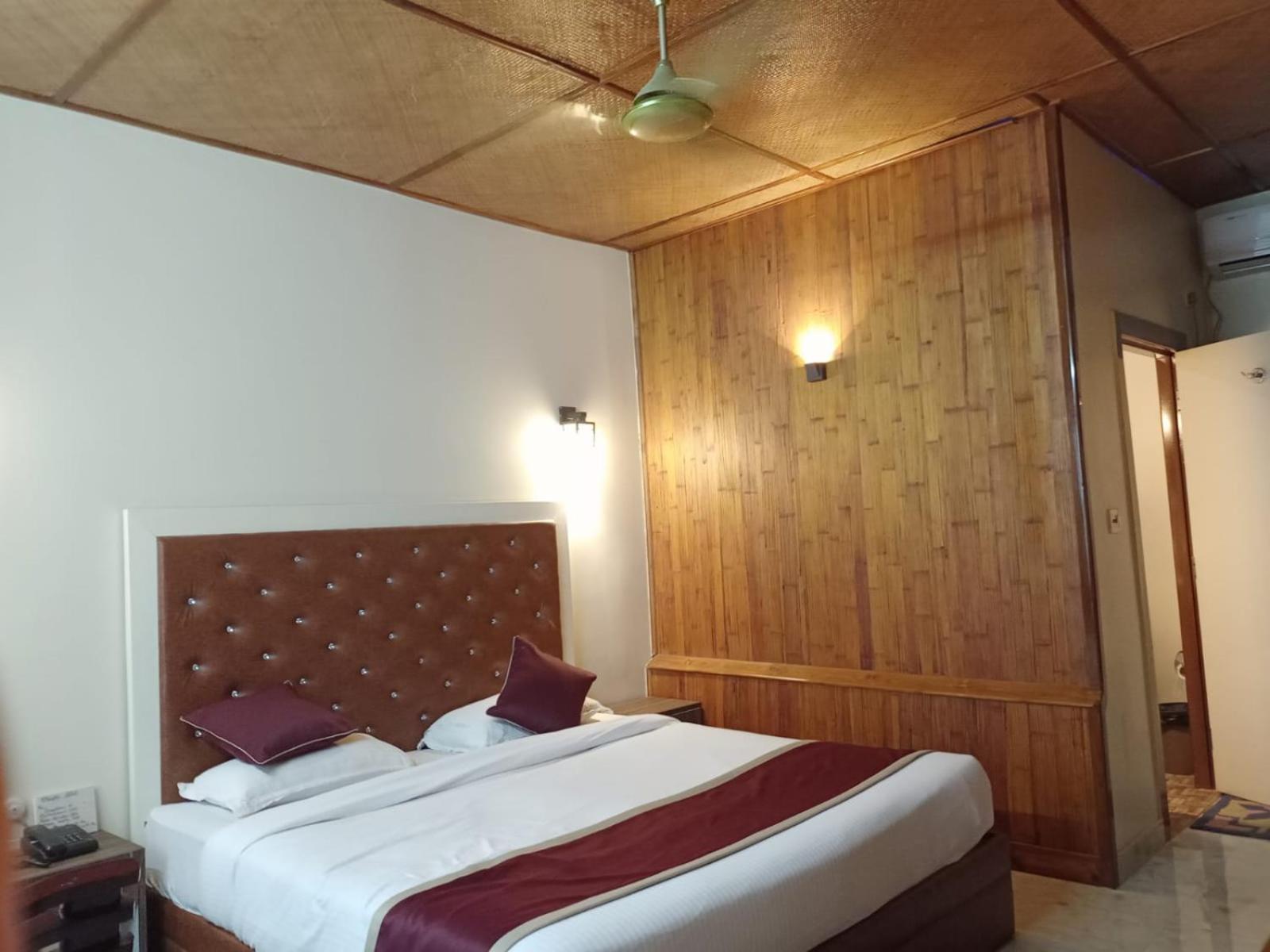 Changs Resort Kaharpara Exteriör bild