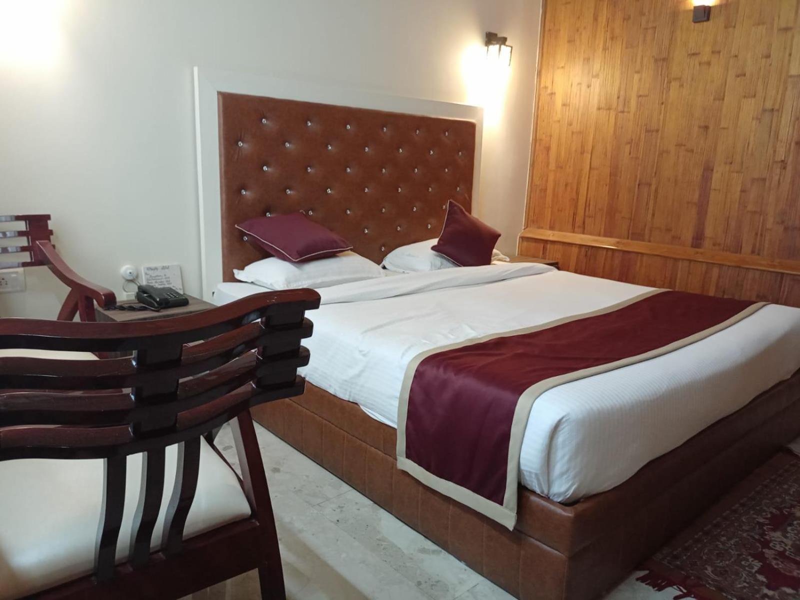 Changs Resort Kaharpara Exteriör bild